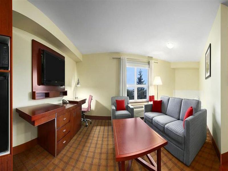 Four Points By Sheraton Victoria Gateway Лангфорд Экстерьер фото